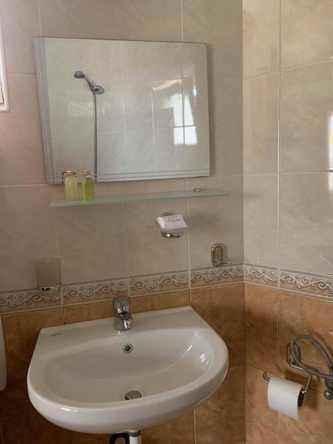 Семеен Хотел Брилянс - Family Hotel Brilliance Βάρνα Εξωτερικό φωτογραφία